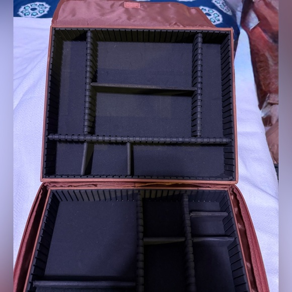 Joy Mangano 2 Stackable Jewelry Organizers in Brown Expandable Zip Around Case. - Picture 3 of 13